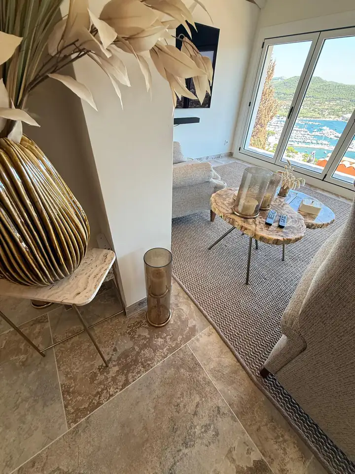 Interior mediterráneo de la casa de Eliseo y Sophie en Puerto de Andratx 13