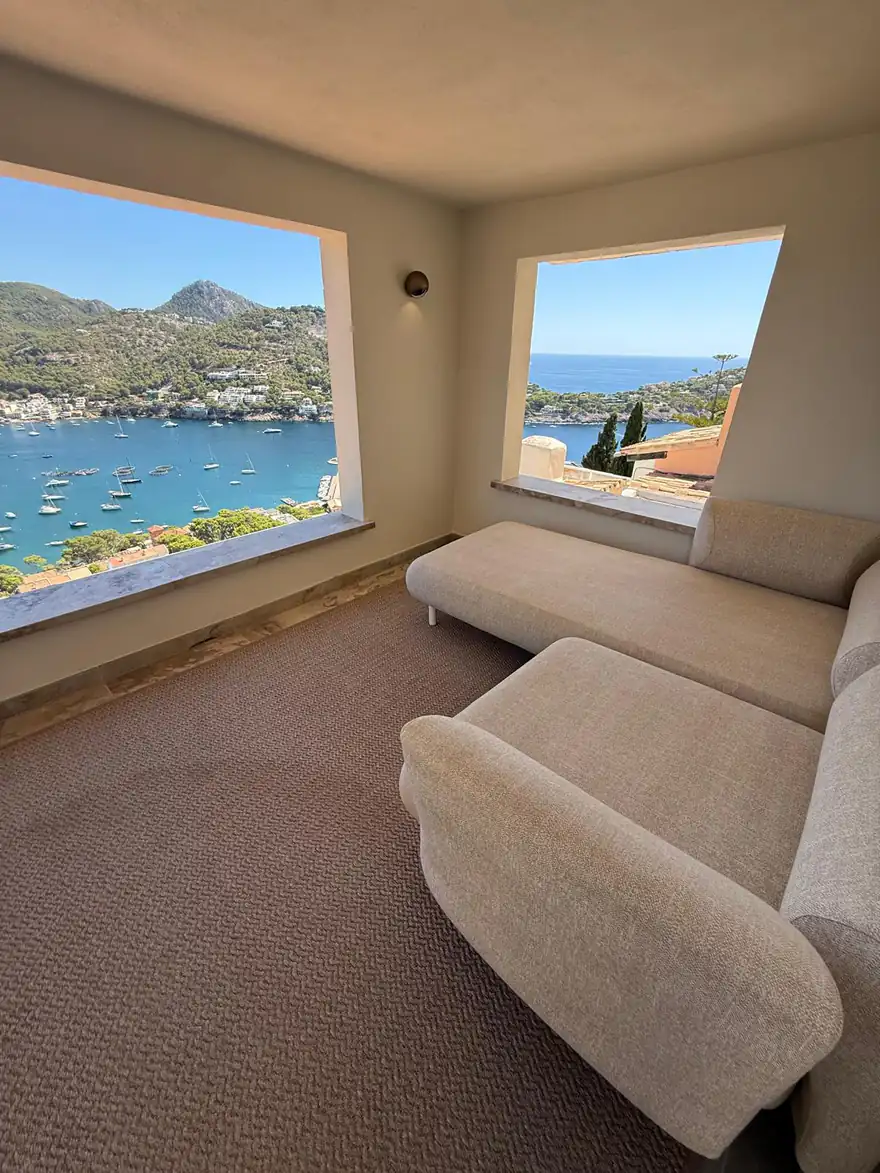 Interior mediterráneo de la casa de Eliseo y Sophie en Puerto de Andratx 2
